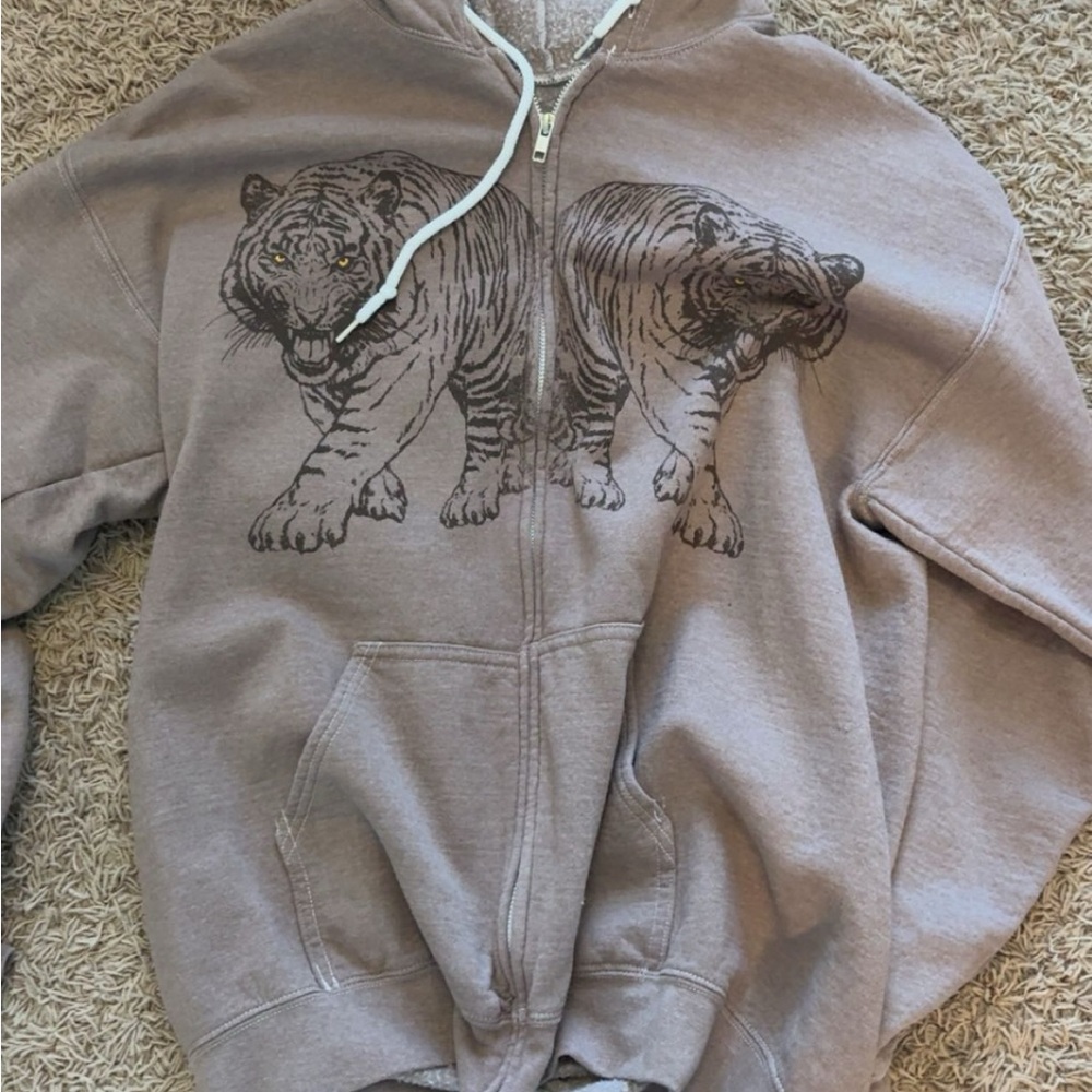 Hoodie with Tiger Print